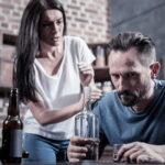 Comment aider un alcoolique en déni